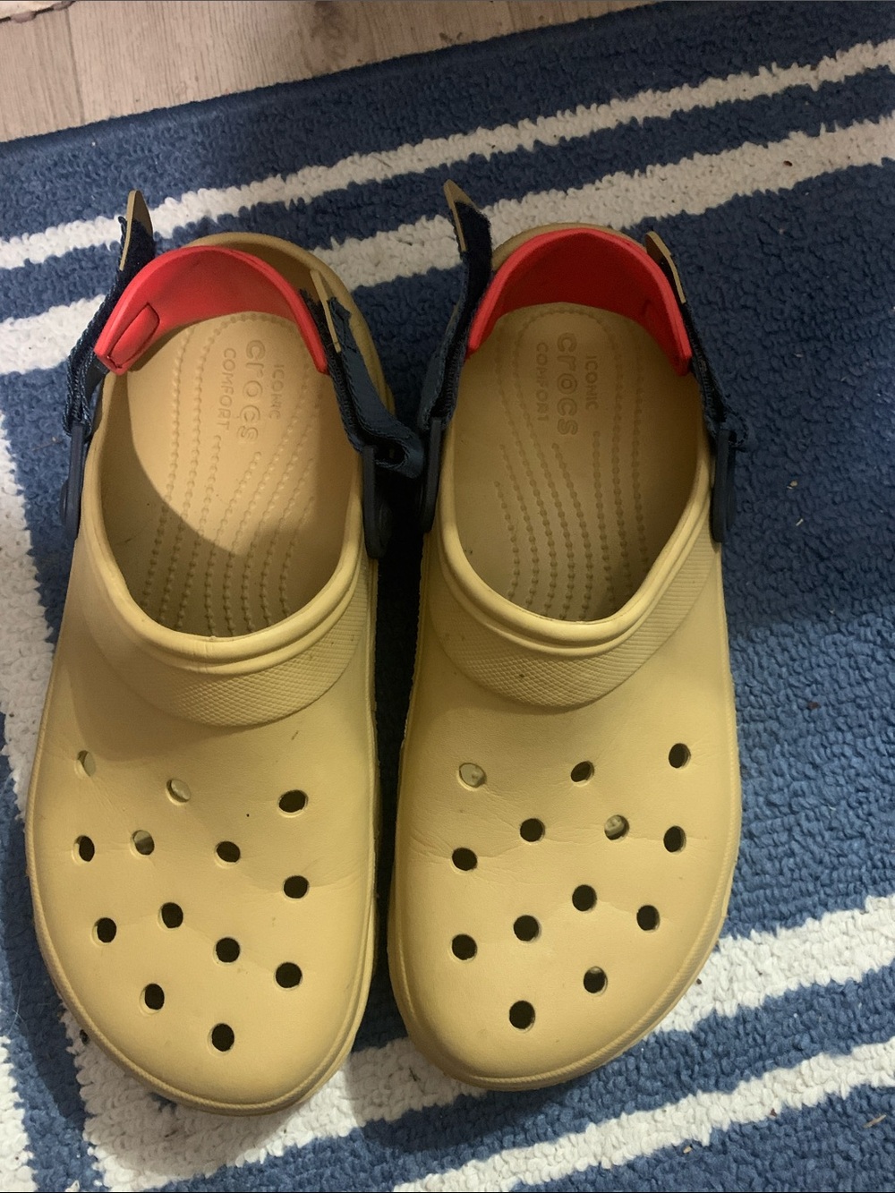 CROCS Tan Slip-On Clog with Navy Strap - Picture 3 of 5